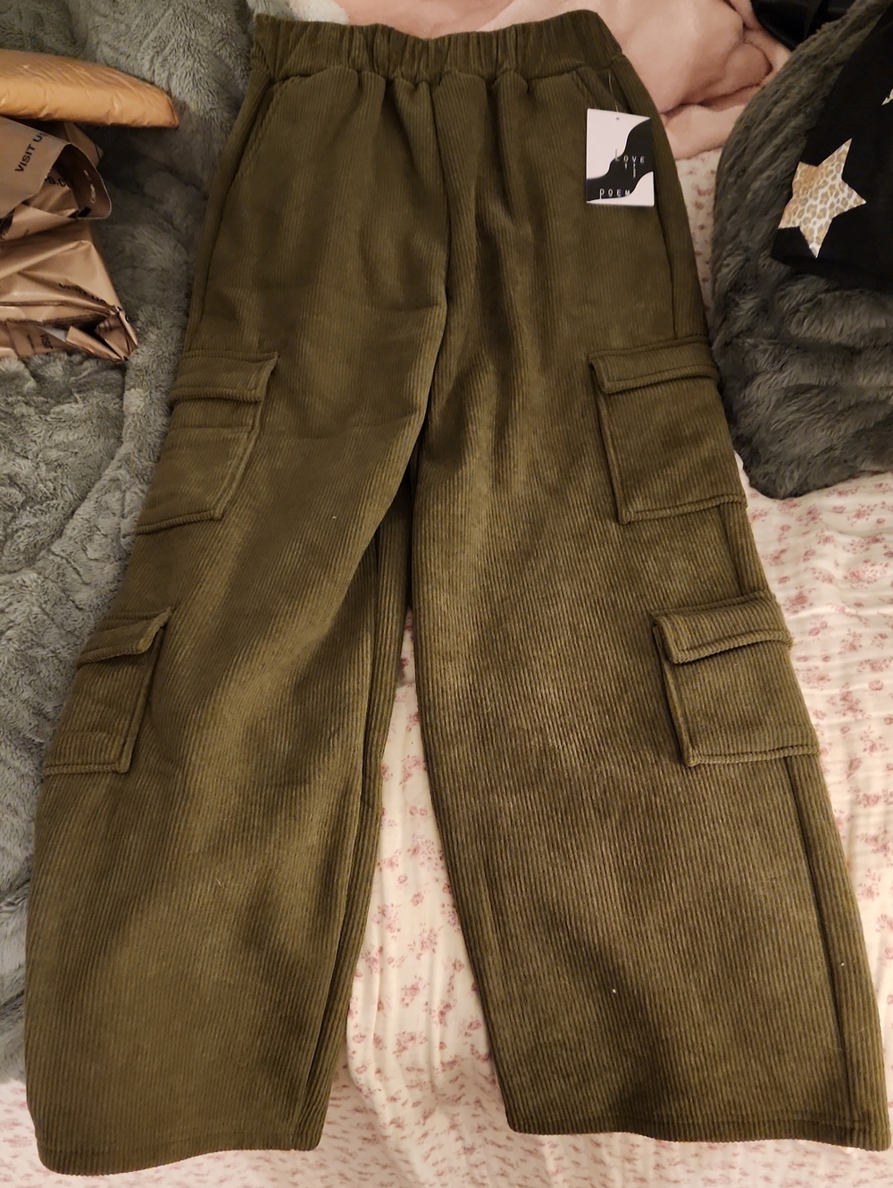 Wide Leg Corduroy Cargo Pants - Olive Green